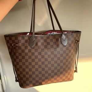 MUST GO! Authentic Louis Vuitton Neverfull MM